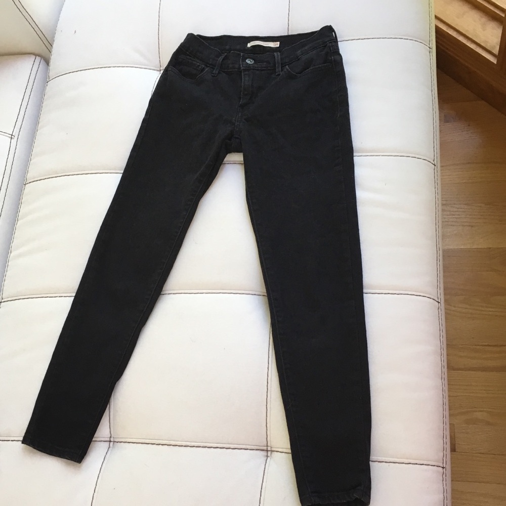 Black Levi’s Jeans